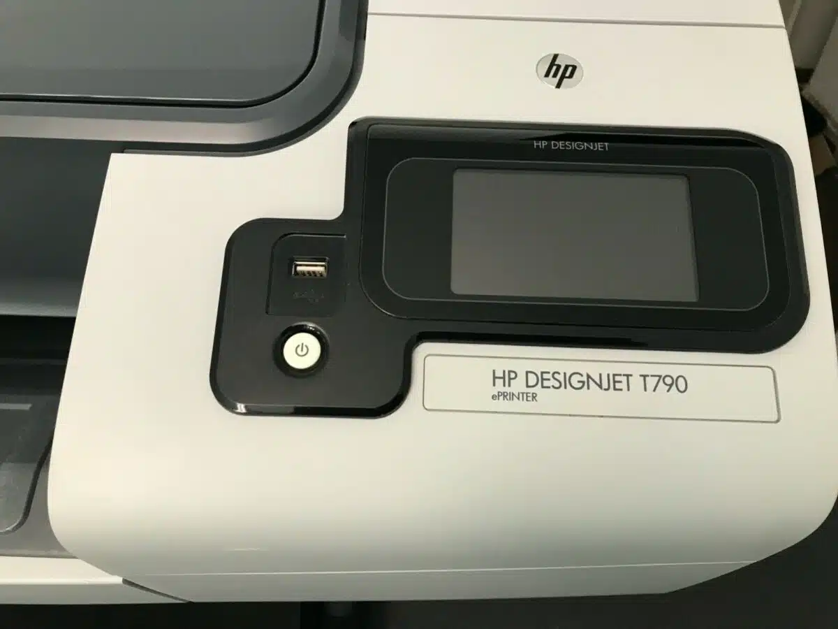 Designjet T790 44" - generalüberholt - Superschneller Profi-Plotter mit 8 GB virtuellem Speicher – Bild 4